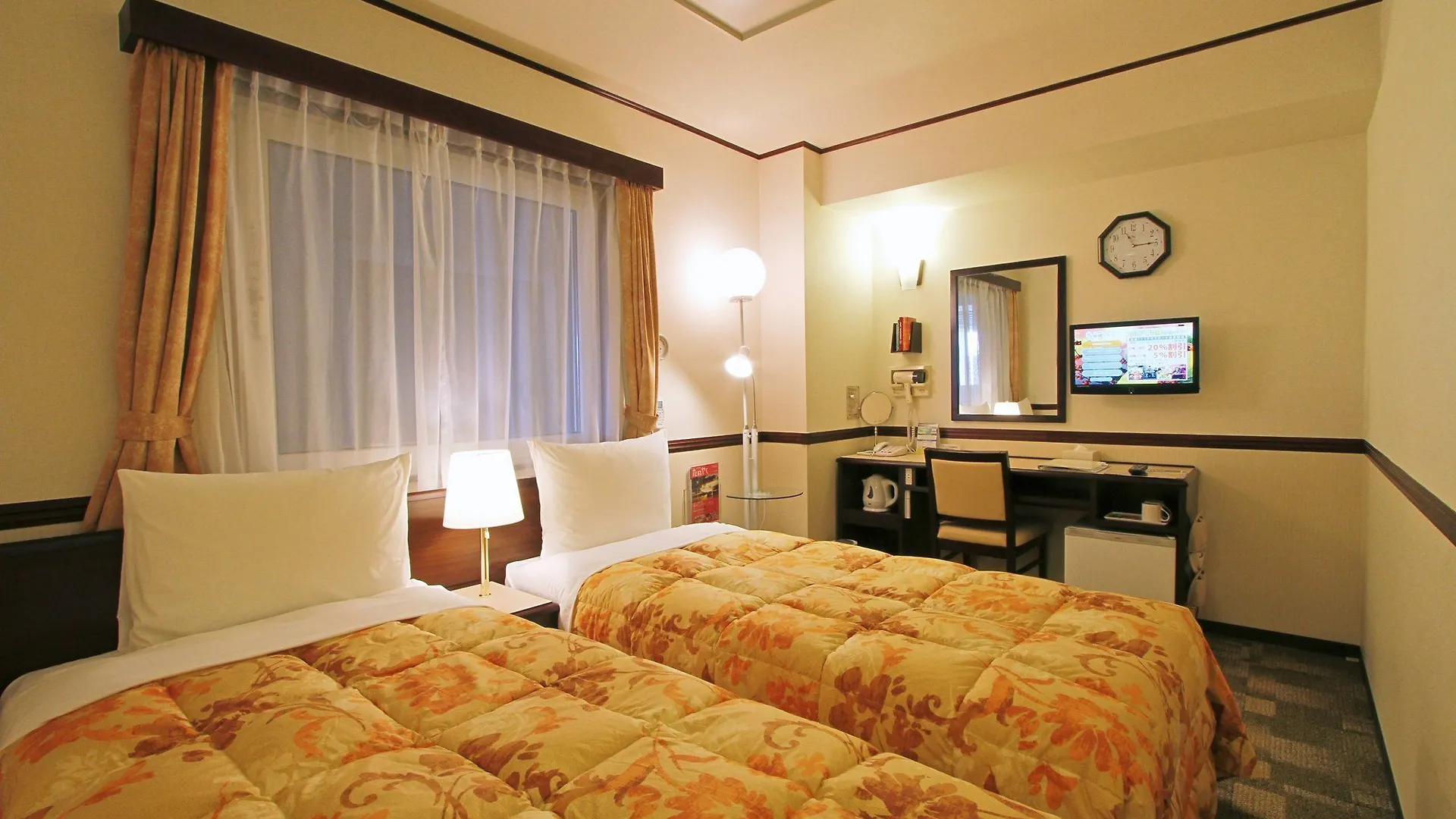 Toyoko Inn Tokyo Shinagawa-Eki Takanawa-Guchi 3*,